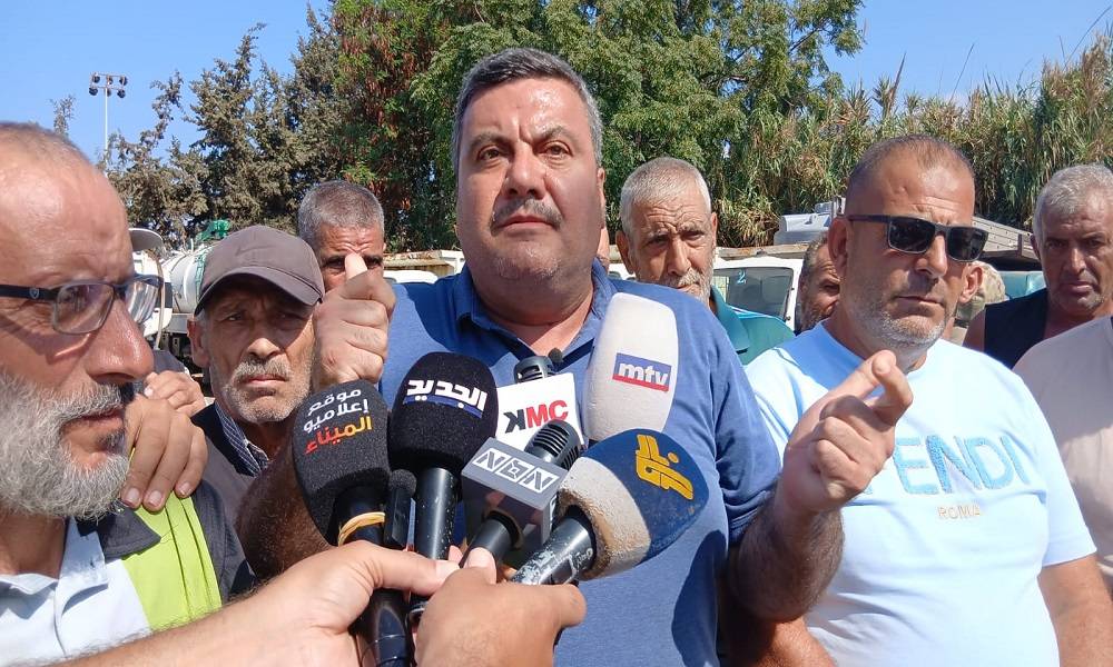 اعتصام لعمال بلدية الميناء.. أحتجاجاً على عدم قبض رواتبهم
