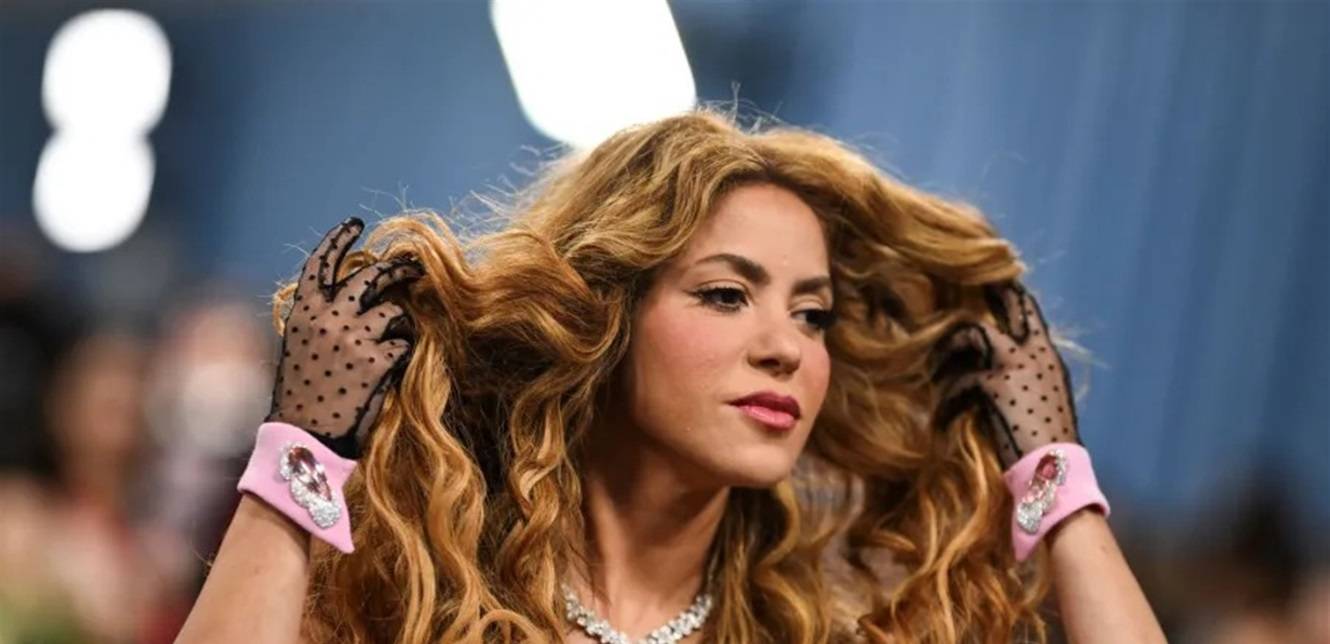 رغم الغياب.. شاكيرا تنال جائزة 