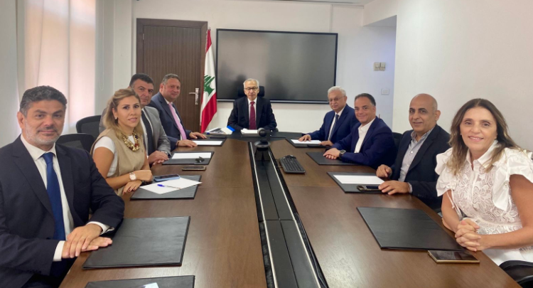 البساط عرض وتجمع الشركات اللبنانية مؤتمر بيروت 1

ومتطلبات خلق ظروف مؤأتية للأعمال والاستثمار وتحفيز النمو