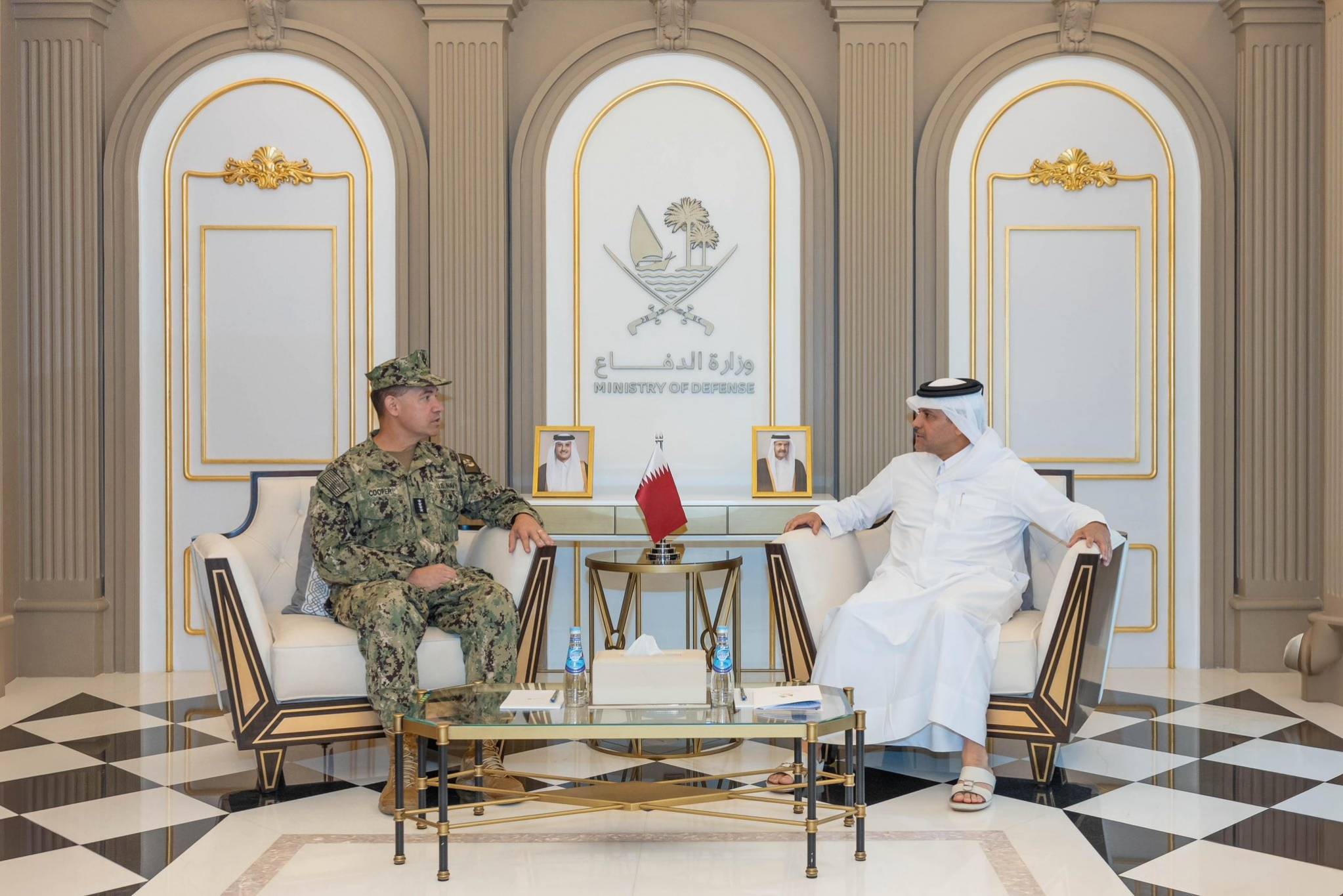 العلاقة الاستراتيجية الوثيقة محور محادثات رئيس الوزراء القطري وقائد القيادة الوسطى الأميركية