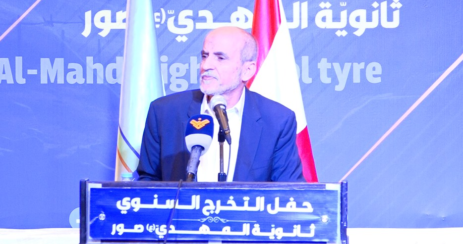حزب الله: عندما تنجز الحكومة الأولويات الوطنيّة
نجلس إلى الطاولة لنبحث الاستراتيجيّة الدفاعيّة