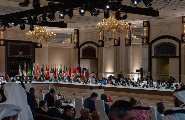 البيان الختامي للقمة العربية الإسلامية في الدوحة: متضامنون مع قطر ولمراجعة العلاقات الدبلوماسية مع "إسرائيل"