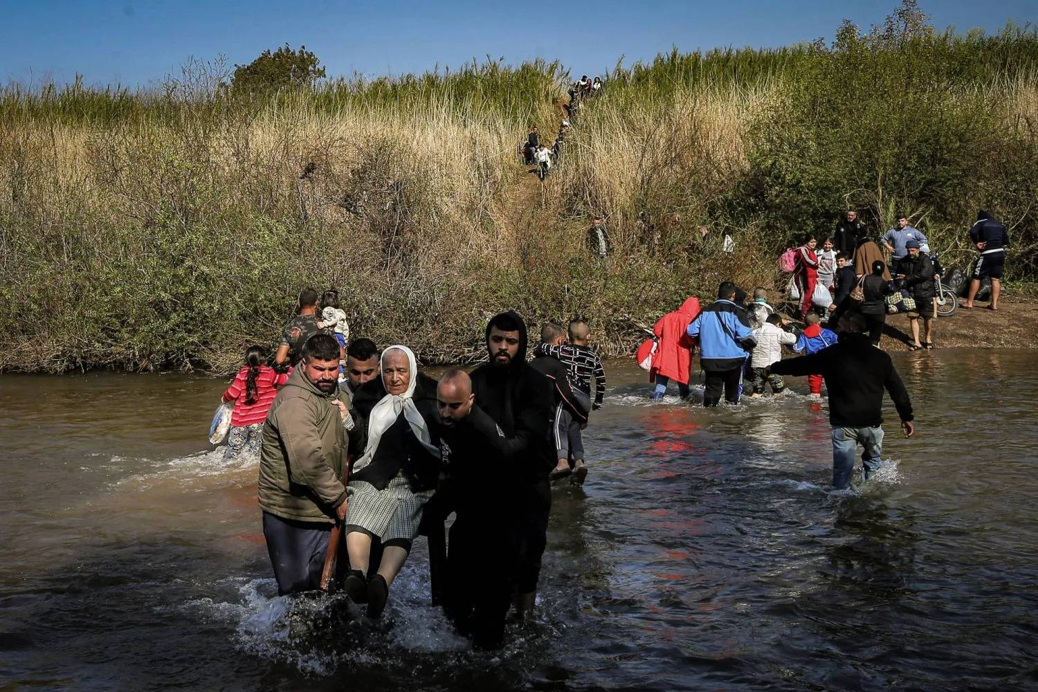 في لبنان بلد النازحين… نازح 