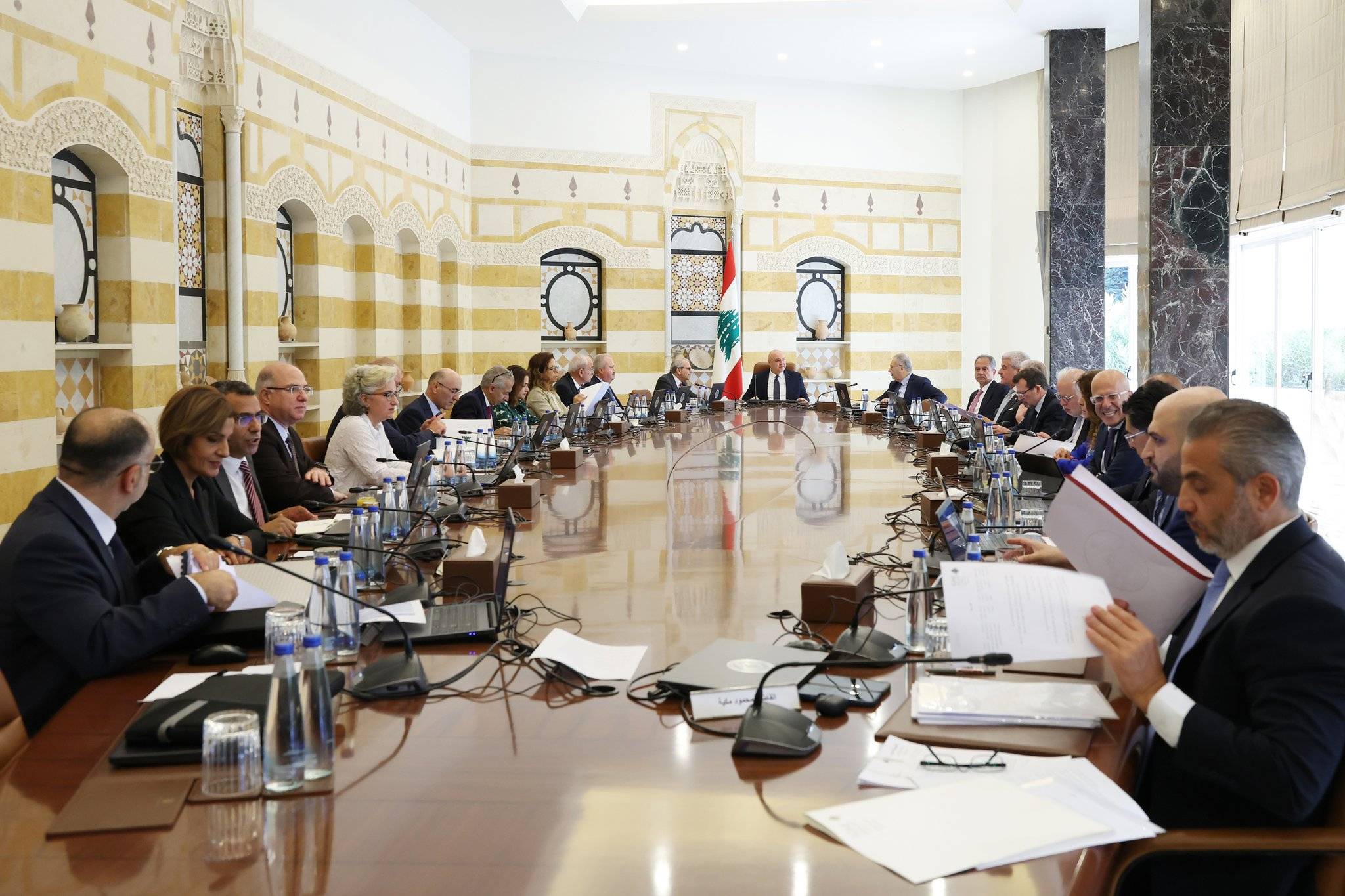 لبنان «المربك» ينتظر تداعيات اعتداء الدوحة
لودريان دون ضمانات يربط الاعمار بالإصلاحات!