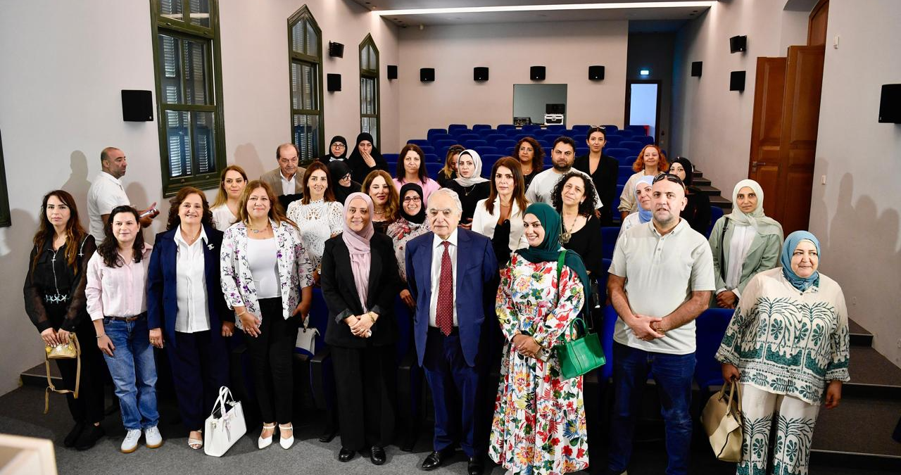 اجتمع مع مسؤولي المكتبات العامة
سلامة: حصلنا على هبة لدعمكم
على أمل توثيق علاقتكم مع "الثقافة"