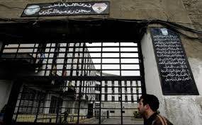 ملف الموقوفين طرح في إجتماع بعبدا: الحجار يقترح العفو العام وغانم يفاوض السوريين