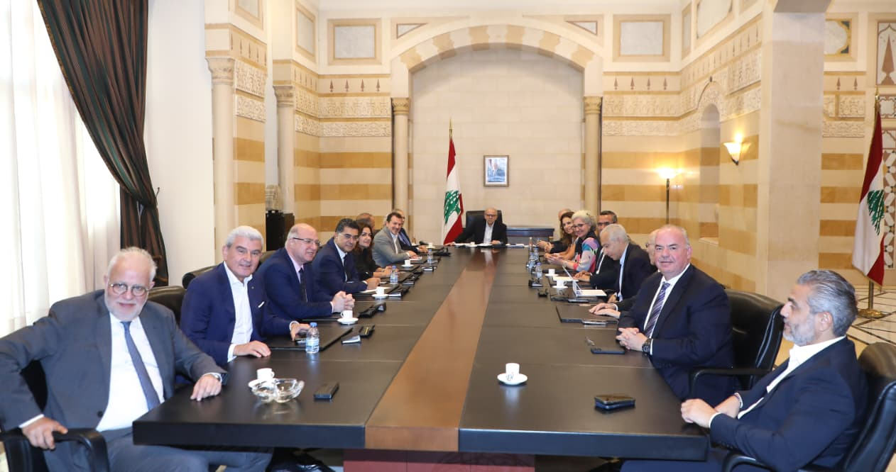 سلام ترأس اجتماعاً وزارياً تشاورياً في السراي والتقى زواراً
متري: لاتخاذ الإجراءات القانونيّة حفاظاً على هيبة الدولة
أبي المنى اتصل مُحذّراً: لتدارك الأزمات بحكمة