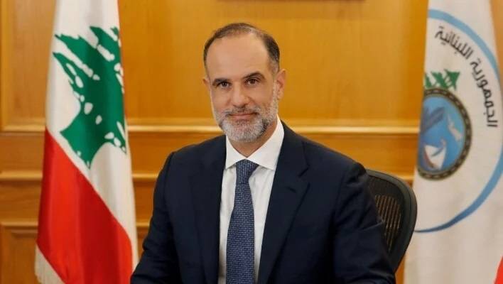 مؤتمر لوزير الأشغال على أوتوستراد ضبية