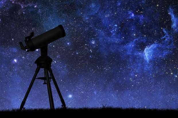 عشاق الفلك على موعد مع ظاهرة لم تشهدها السماء منذ 37 عاما
