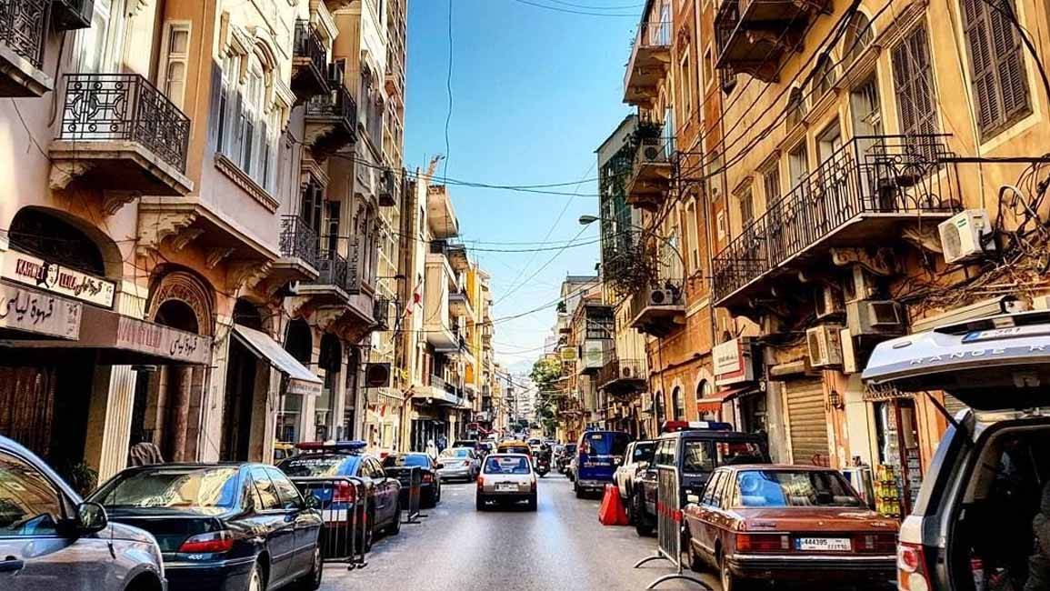 في أحد مطاعم الجميزة... عامل التنظيفات وابن خالته سرقا الخزنة وسلماها للخال