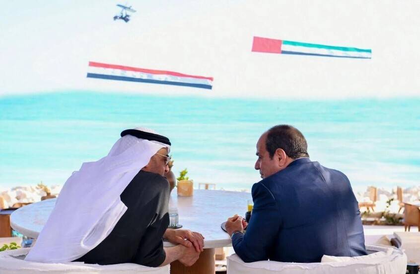 رئيس الإمارات وصل إلى مصر