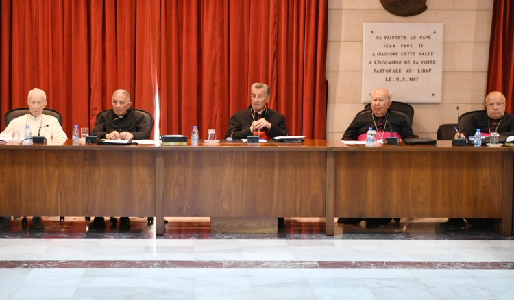أسفوا لمخالفة أوامر الدولة وقوانينها
المطارنة الموارنة: لتهيئة الانتخابات النيابية في موعدها
الوطن بحاجة لى الإنقاذ والى مُساهمة الجميع في إعادة بنائه