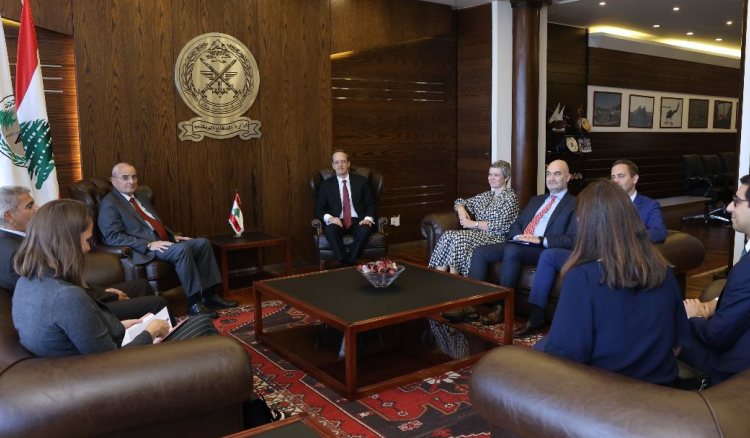 منسى يستقبل وفد الاتحاد الأوروبي