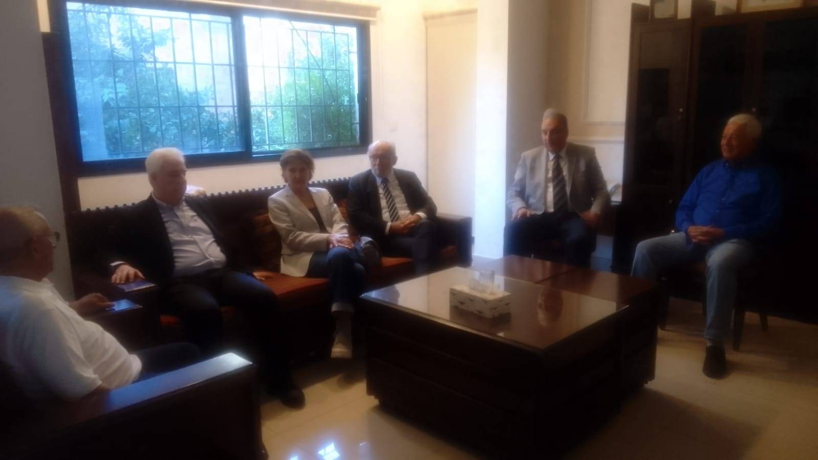 وفد من "لقاء مستقلون من أجل لبنان" زار سعد:
ضرورة قيام الدولة بواجبها في الدفاع عن أرض الجنوب
