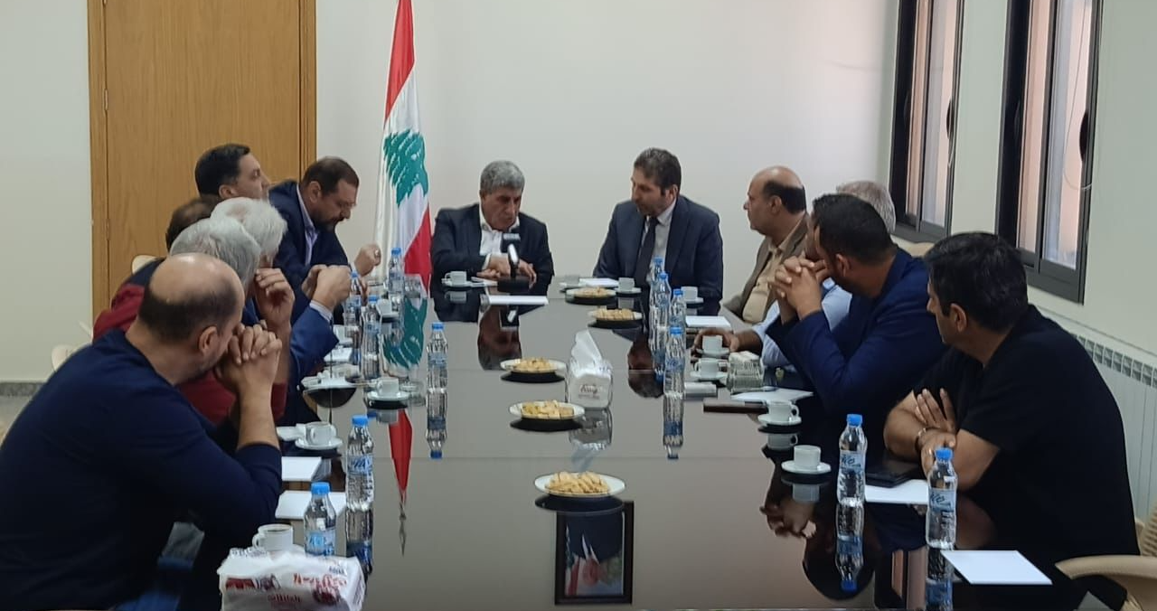 لقاء في بعلبك بحث في سبل معالجة التعديات
على مجرى نبع اللبوة وصولا إلى القاع