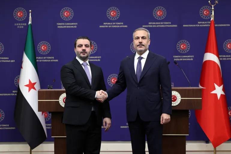 تركيا تزود سوريا بمعدات عسكرية لاستخدامها شمالا