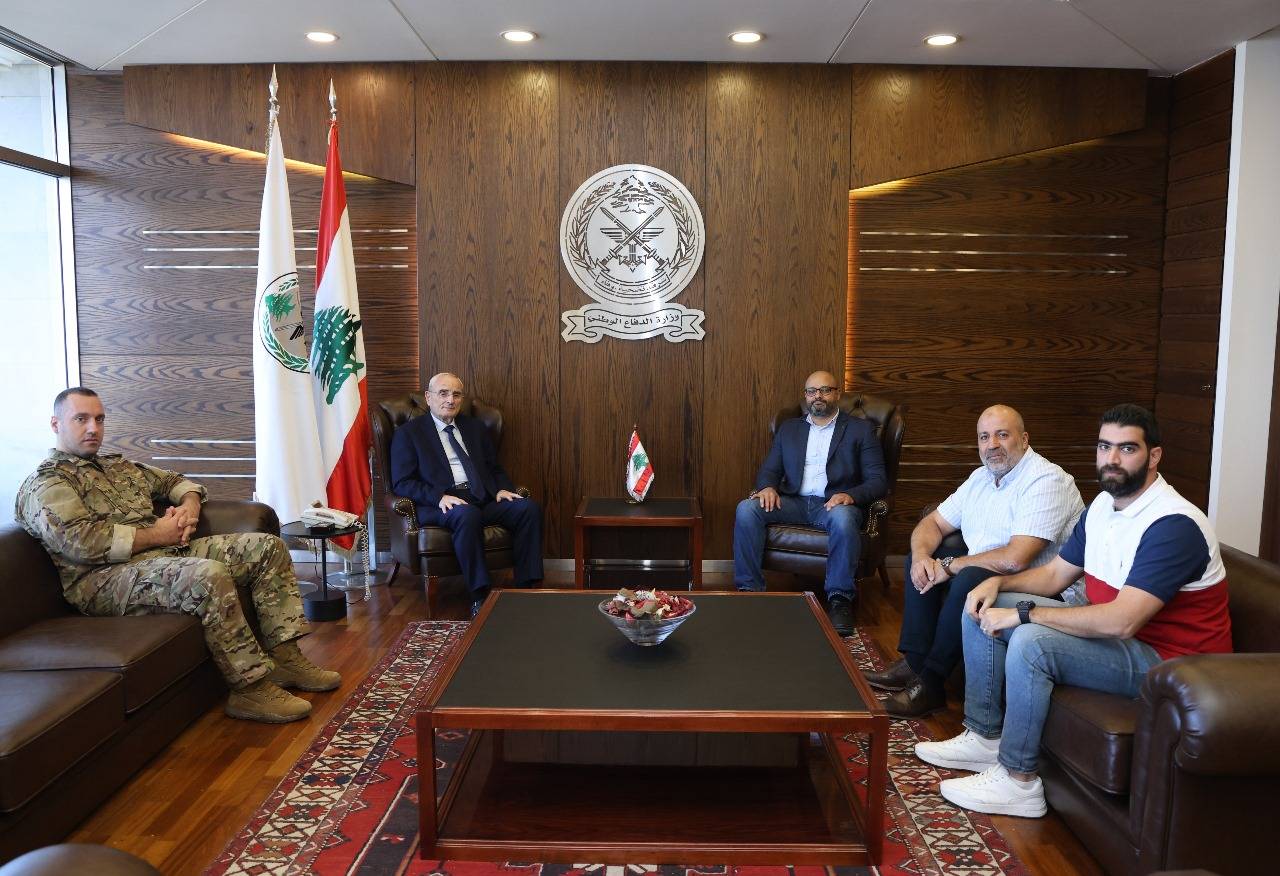 إستقبالات وزير الدفاع