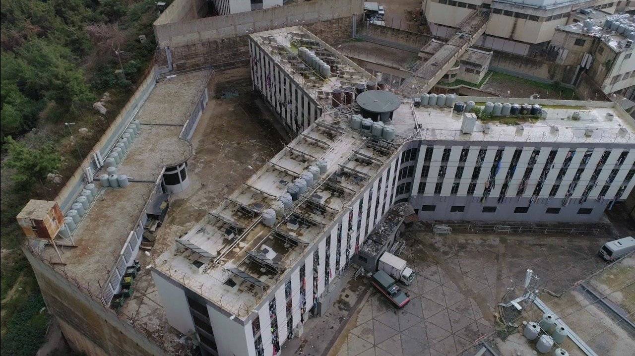 حديث عن حل وسط في ملف الموقوفين السوريين