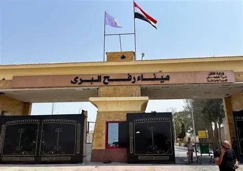 "إسرائيل" تواصل الاستعدادات لفتح معبر رفح والموعد يعلن لاحقا