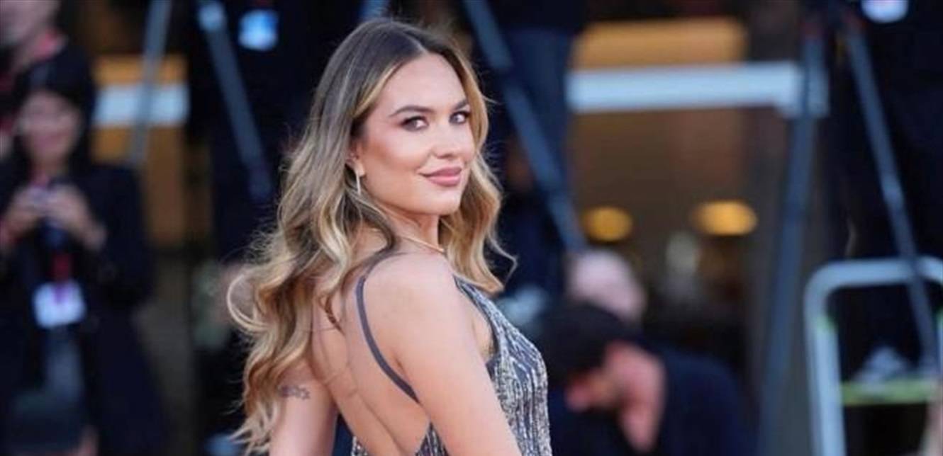 بعدما قررت الإنفصال عنه.. هذا ما فعله حبيب عارضة أزياء شهيرة بها