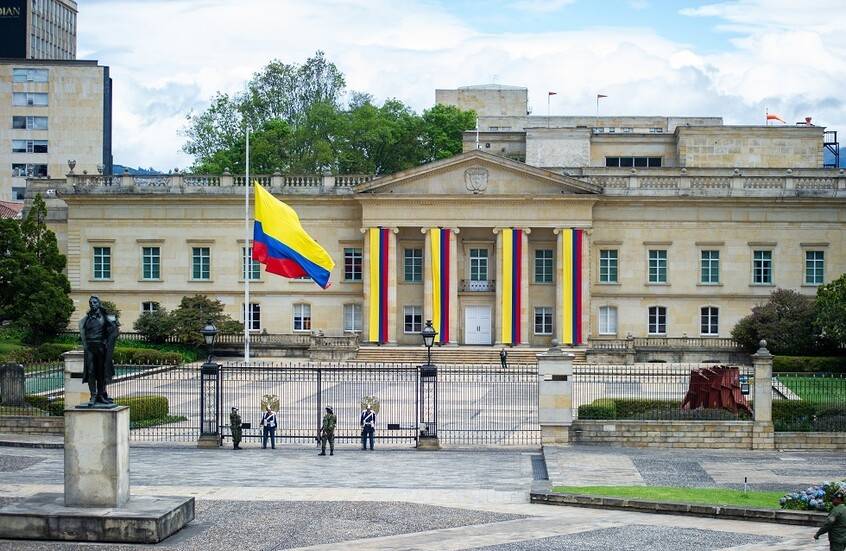 كولومبيا تستدعي سفيرها لدى الولايات المتحدة