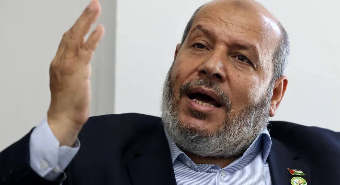 الحية: تطمينات ترامب والوسطاء تؤكد انتهاء حرب غزة
