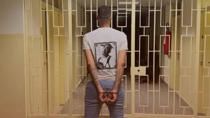 أمن الدولة أوقفت شخصاً
للإشتباه بتواصله مع العدو