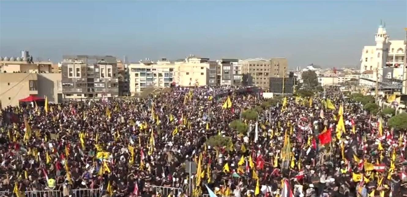راية حزب الله البيضاء بدل الراية الحمراء؟