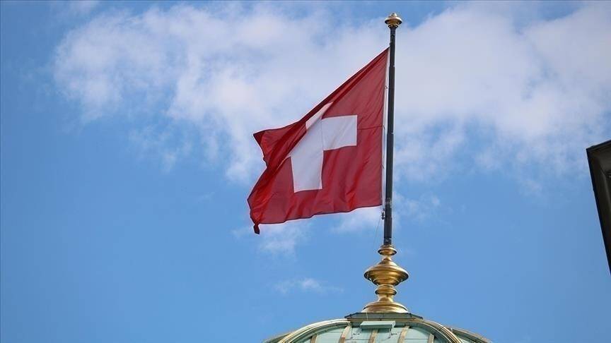 سويسرا تفرض قيودا على سفر اللاجئين خارج البلاد