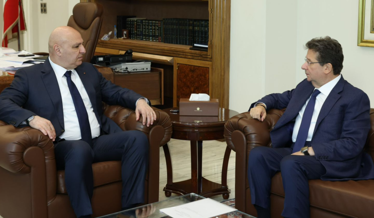 الرئيس عون إطلع من كنعان على أجواء زيارته لواشنطن وتناول مع وفد غرفة طرابلس رؤيتها الاقتصادية