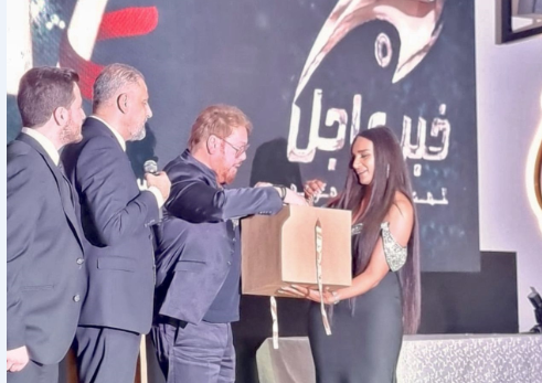 د.هراتش يُكرَّم تقديرًا لمسيرته الإنسانية والفنية