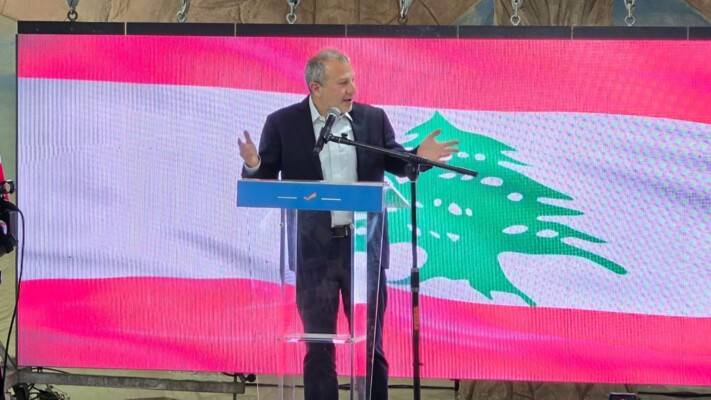باسيل: يجب أن نسلح الجيش ونقويه
ونعطي العسكريين في الخدمة حقوقهم