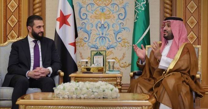 الشرع يلتقي بن سلمان لتعزيز الاستثمار والتعاون الاقتصادي