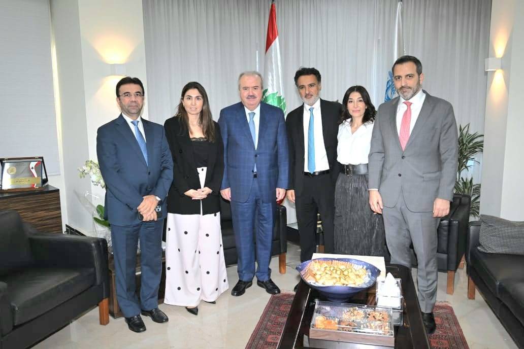 جابر يتابع أشغال ترميم الضاحية ويبحث دعم الموظفين وتعزيز الرقابة المالية