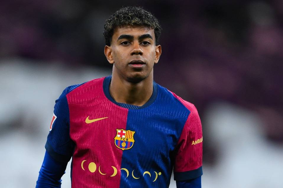 يامال يحقق رقماً قياسياً جديداً