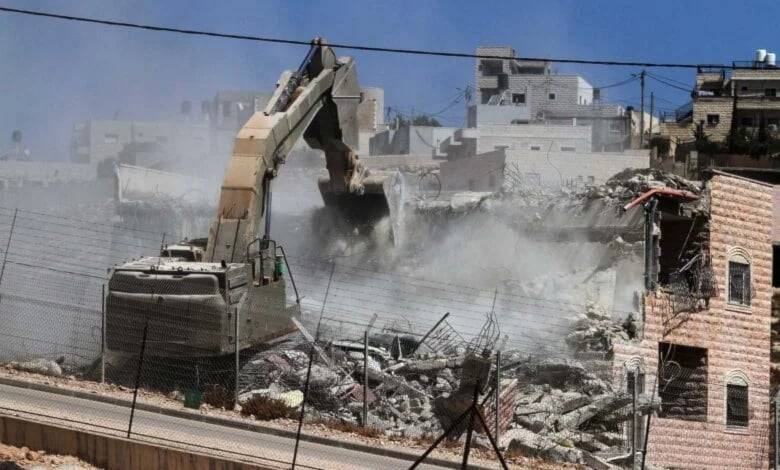 الاحتلال يصدر أمرا بالسيطرة على أراضي في بلدة عناتا