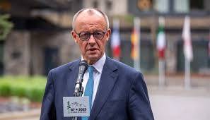 تلغراف: تعثر خطة ميرتس لإعادة السوريين إلى بلادهم