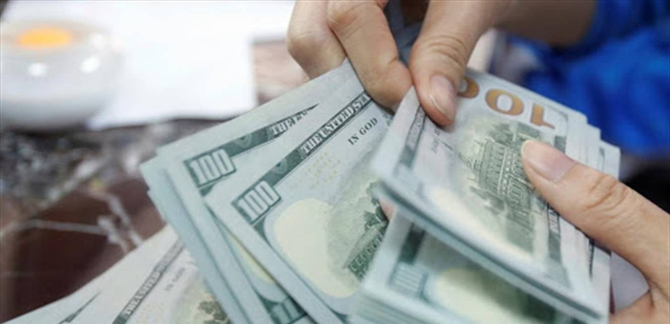 خسر أمواله في المصارف... فنان لبنانيّ شهير: "أكلنا بوكس كبير ومرتب"
