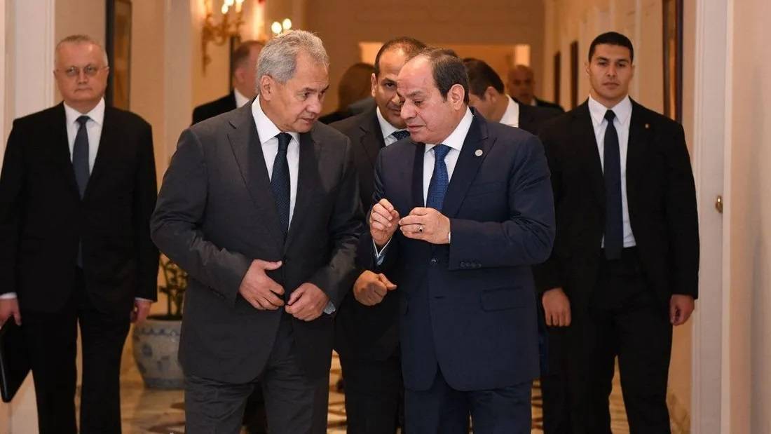 شويغو من القاهرة: لتعاون عسكري متنامٍ بين روسيا ومصر وتدريبات مشتركة منتظمة