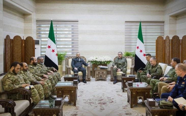 وزير الدفاع السوري يبحث مع وفد روسي تعزيز التنسيق العسكري والمصالح المشتركة