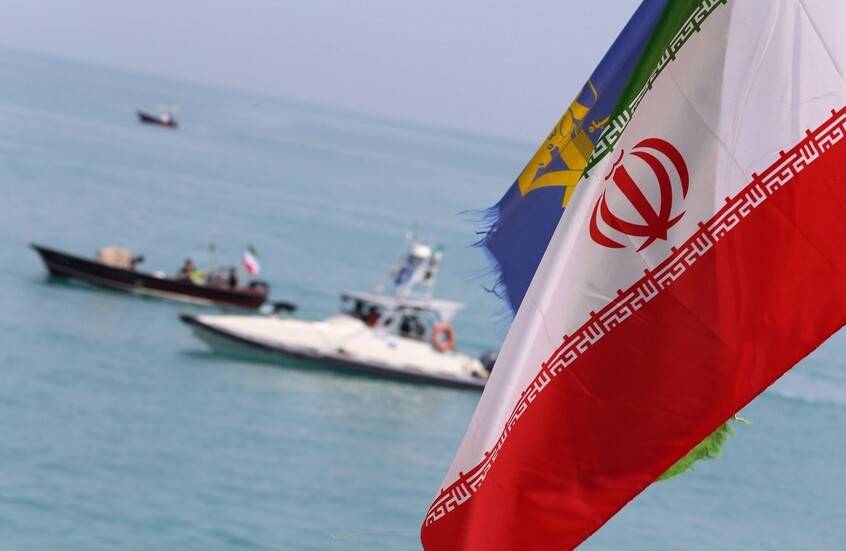 إيران تحتجز ناقلة نفط جنوب مكران