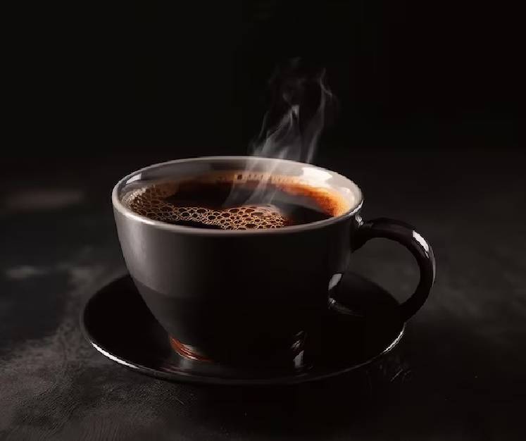 القهوة… سلاح غير متوقع ضد عدم انتظام ضربات القلب!