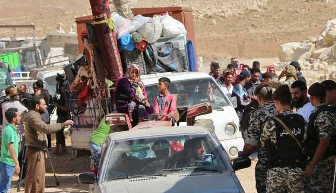 نحو 400 نازح سوري يغادرون لبنان اليوم