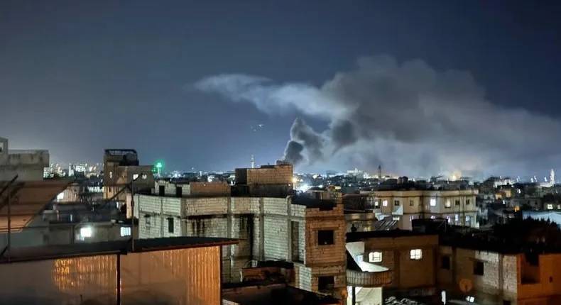 إضراب شامل وحداد عام في مخيم عين الحلوة: الفصائل الفلسطينية تندد بالعدوان "الإسرائيلي"