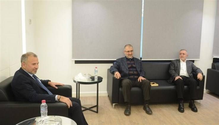 "حوارٌ مُتقدّم" بين حزب الله والوطني الحرّ... فهل يشهد تشرين الثاني اتفاقاً جديداً؟
لا خصومة ولا تحالف كامل... بل تعاون بقدر ما تقتضيه المعركة الانتخابيّة