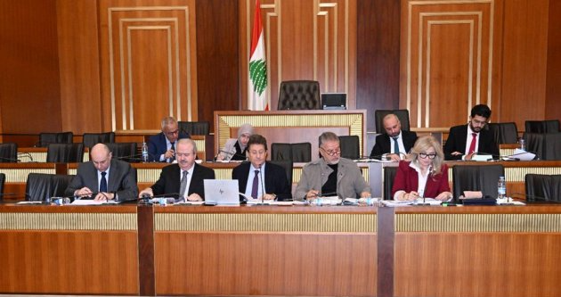 كنعان : انجزنا الفصل الاول من الموازنة وأخضعنا

القروض والهبات للرقابة المسبقة لديوان المحاسبة