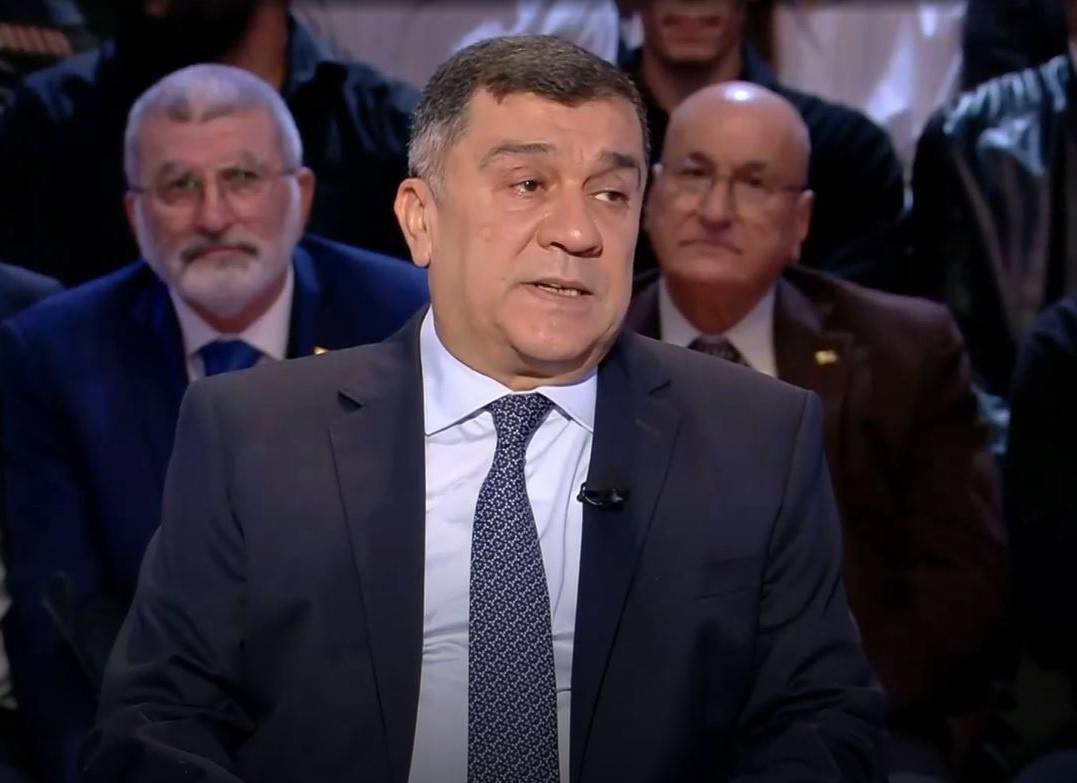 الحوت: لا طائفيّة!