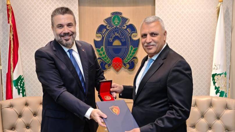 شقير يستقبل القنصل العام الألباني