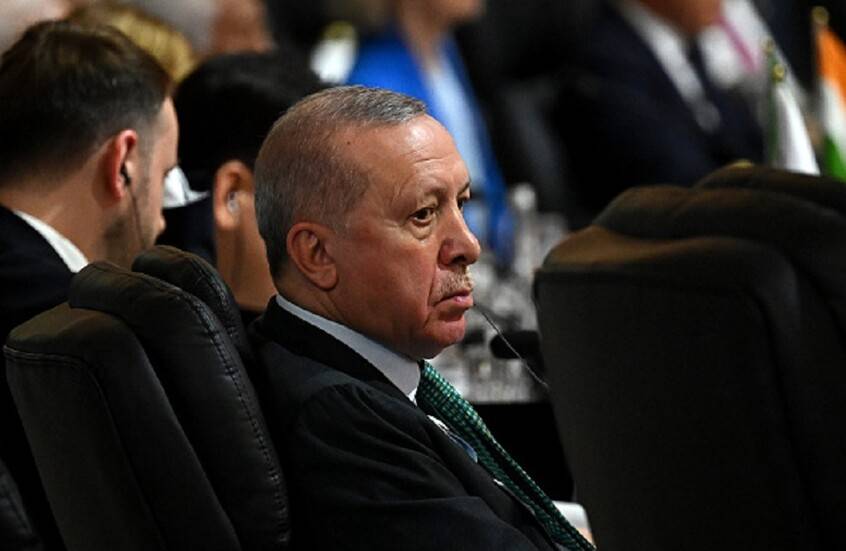 أردوغان: آمل في أن أبحث مع عدد من الرؤساء نتائج حديثي الهاتفي مع بوتين