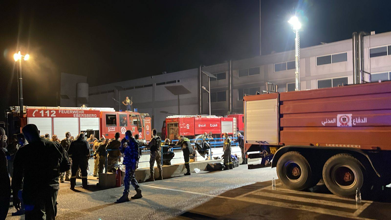 الدفاع المدني: انتشال 3 جثث في حريق أنفه